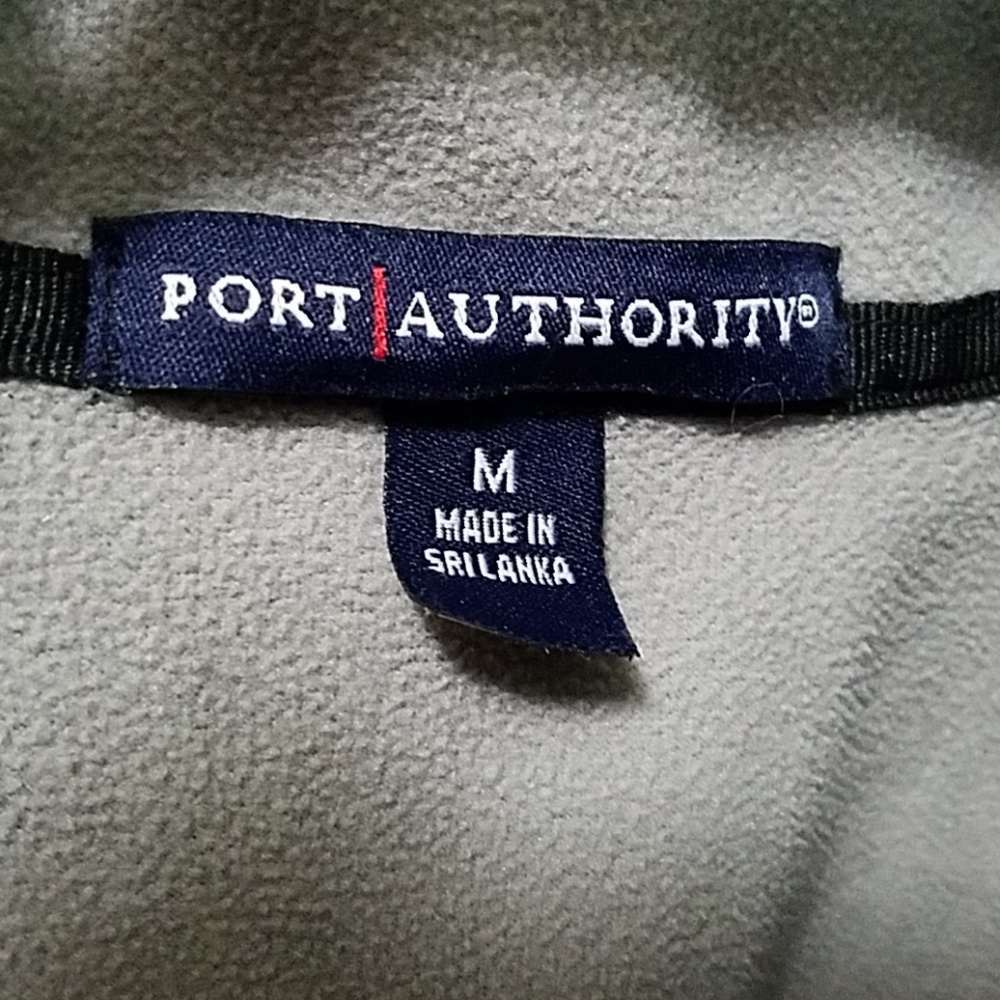 Perfect water/wind proof jacket - Picture 5 of 8